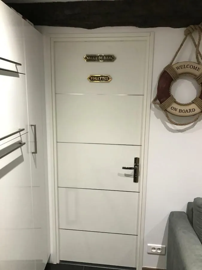 Appartement la petite barque à Menton 0*,