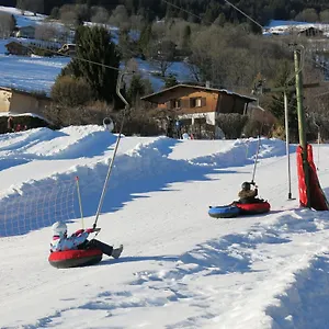 https://chalet-devant-le-bois.hotels-rhonealpes.com